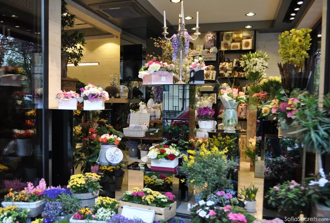 Nicely decorated flower store to sell flowers